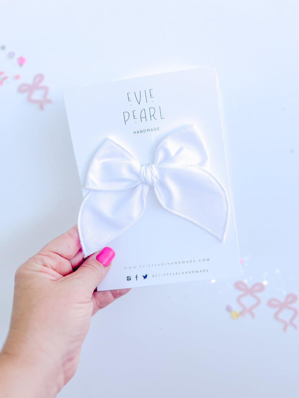White Solid Medium Bow