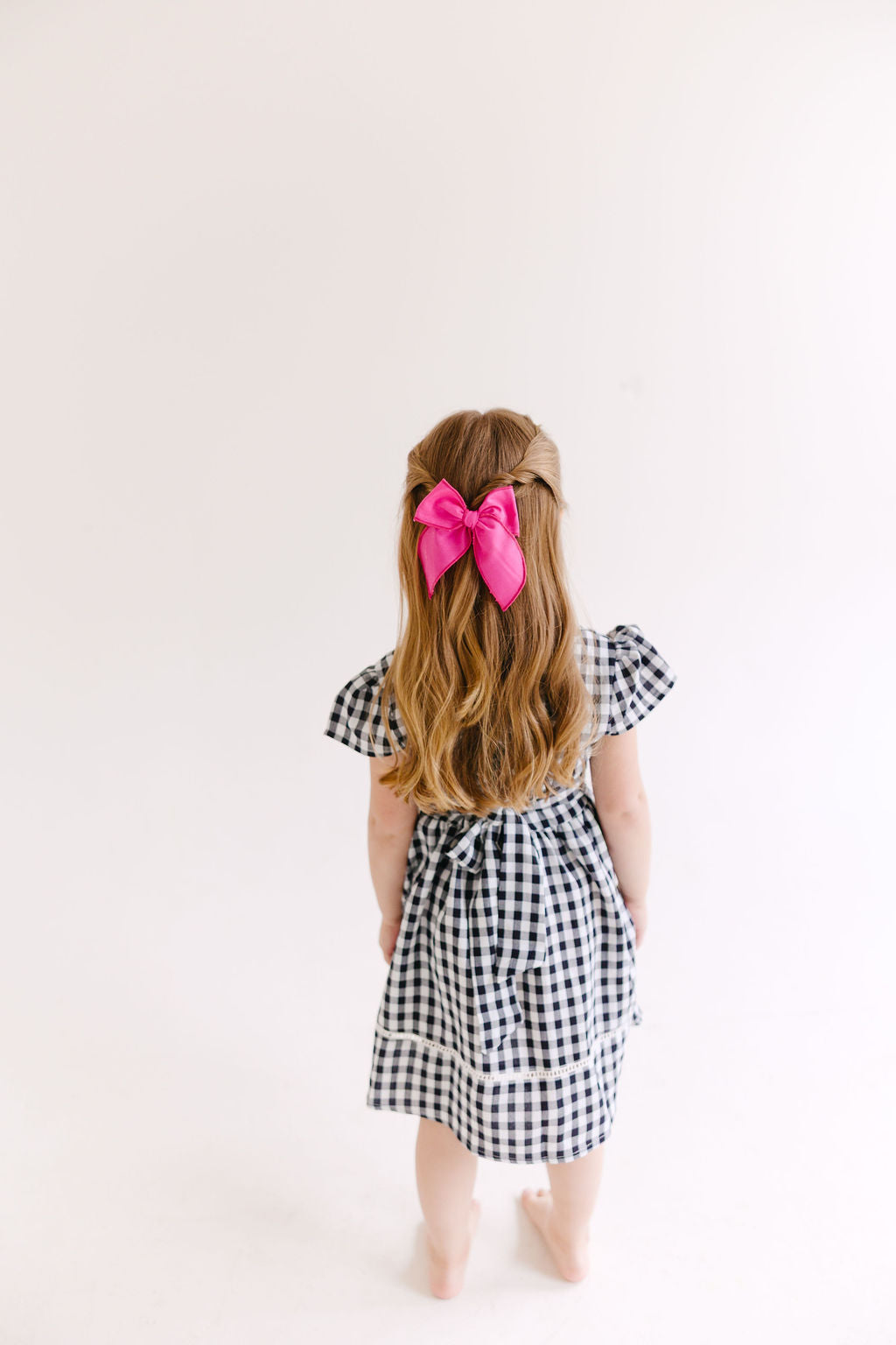 Black Solid Medium Bow