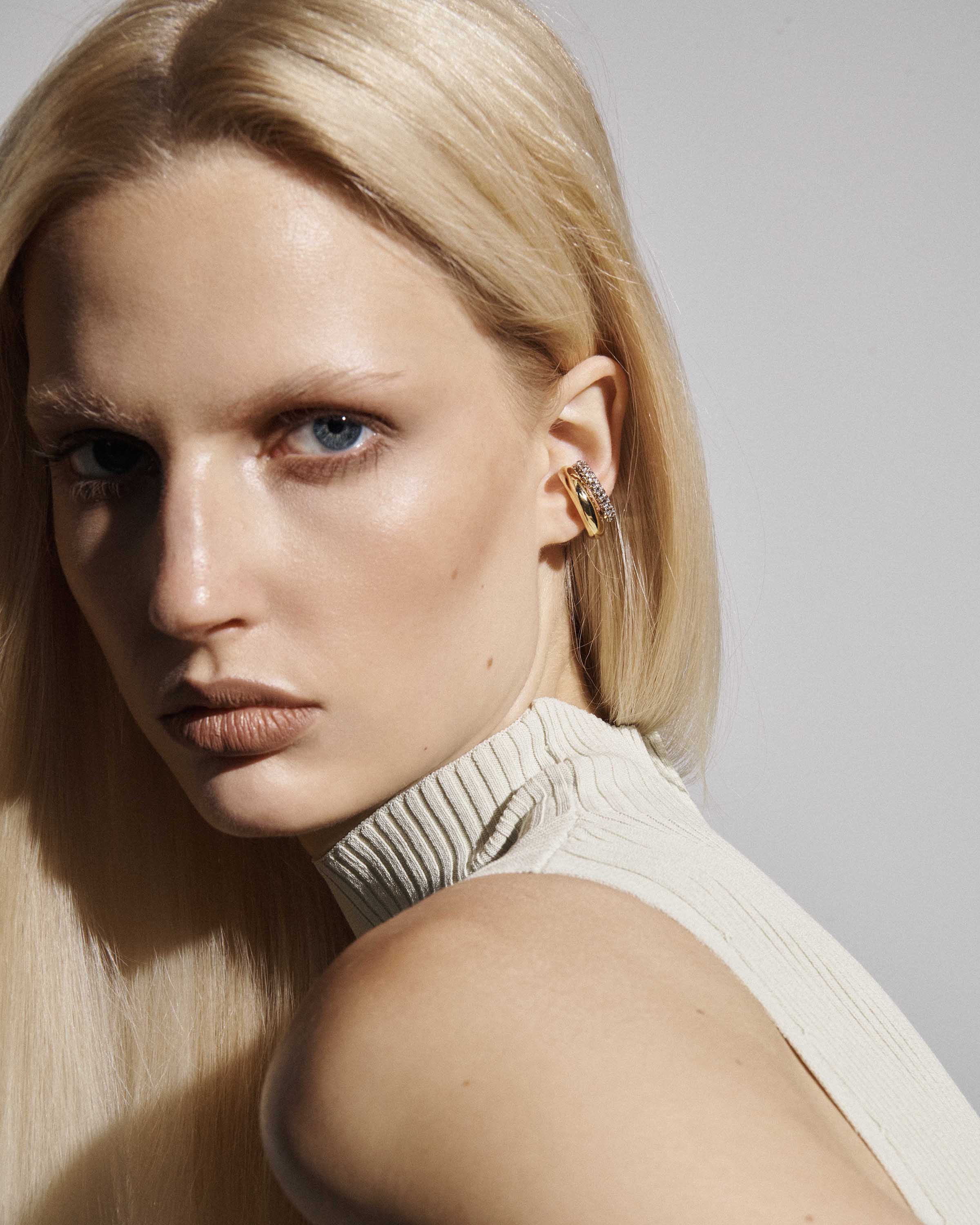 Vida Pavé Ear-Cuff
